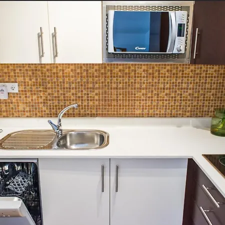 Apartamento Con Wifi Y Piscina, 2 Minutos De Playa En Corralejo