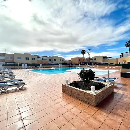 Apartamento Con Wifi Y Piscina, 2 Minutos De Playa En *