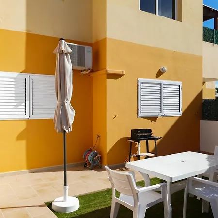Apartamento Con Wifi Y Piscina, 2 Minutos De Playa En Apartmán *