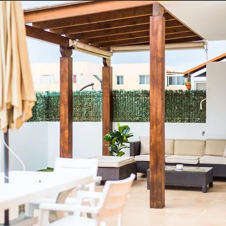 Apartamento Con Wifi Y Piscina, 2 Minutos De Playa En
