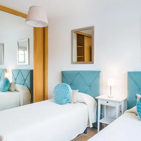 Apartamento Con Wifi Y Piscina, 2 Minutos De Playa En